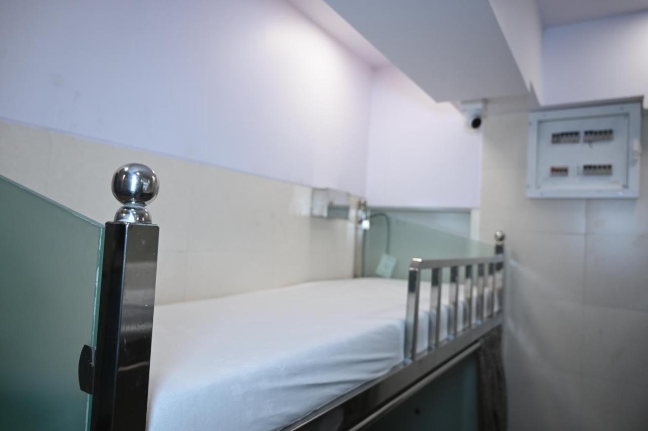 Sagar Dormitory Andheri - Nearest To Andheri Railway Station West Mumbai Dış mekan fotoğraf