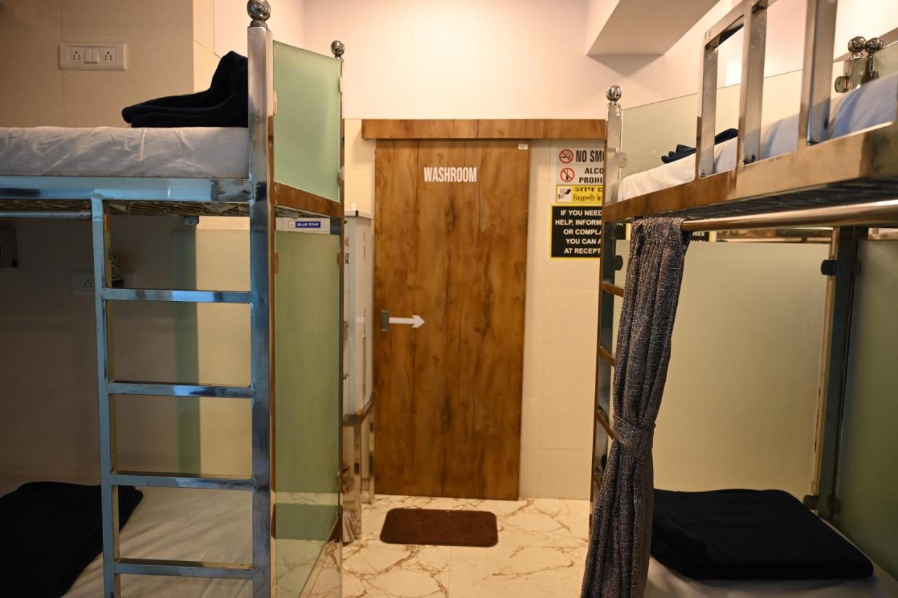 Sagar Dormitory Andheri - Nearest To Andheri Railway Station West Mumbai Dış mekan fotoğraf