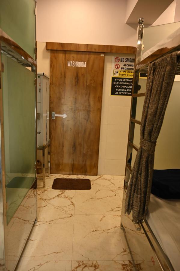 Sagar Dormitory Andheri - Nearest To Andheri Railway Station West Mumbai Dış mekan fotoğraf